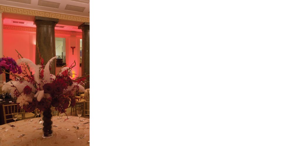 Beautiful wedding centerpiece floral arrangement